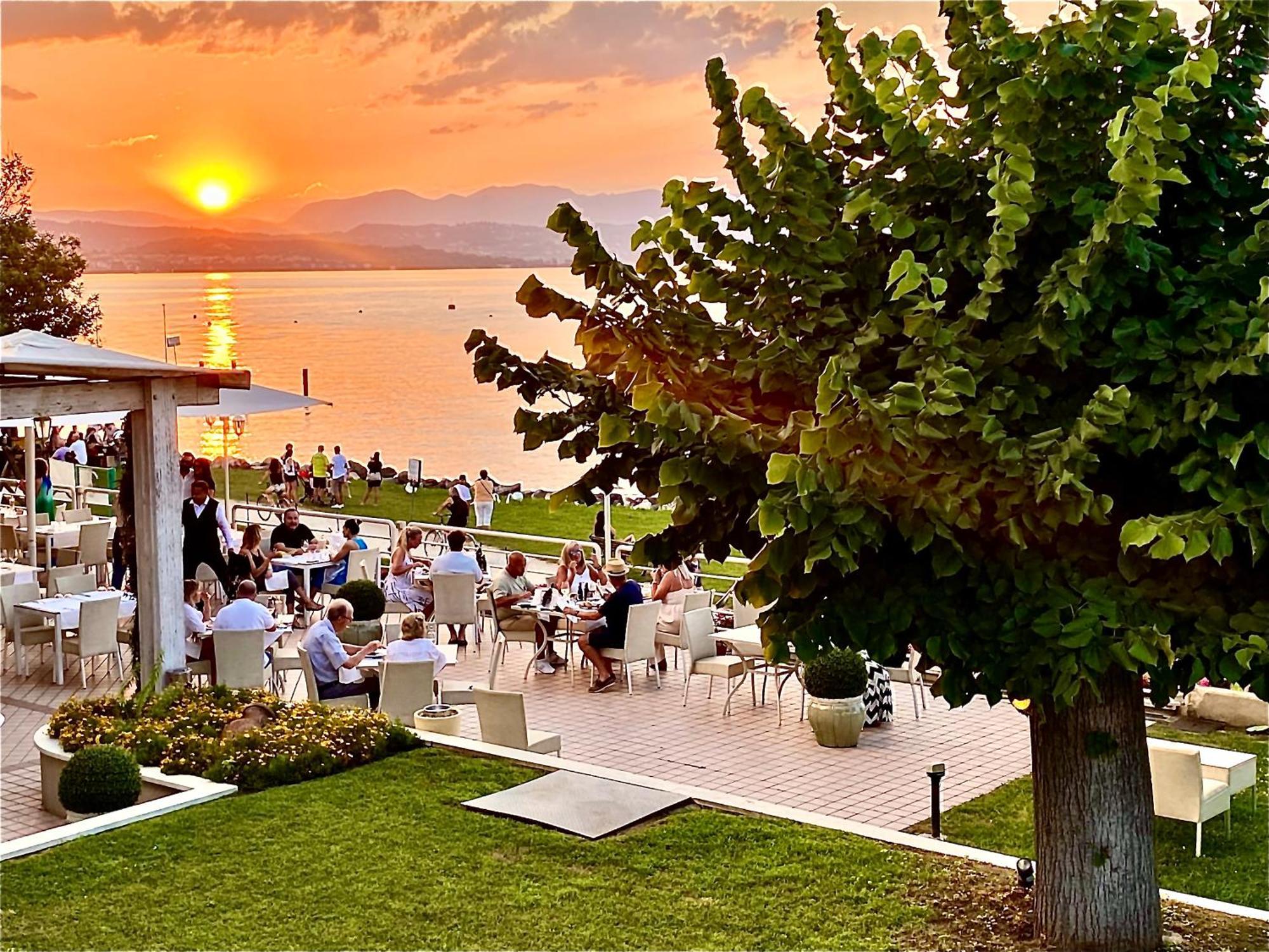Hotel Aquila D'Oro Desenzano Desenzano del Garda Exteriör bild